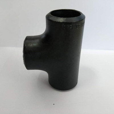 Siyah Boyalı ASME B16.9 Eşit Çapraz Tee CS 48 İnç ASME B16.47 BW Boru Bağlantı Parçası